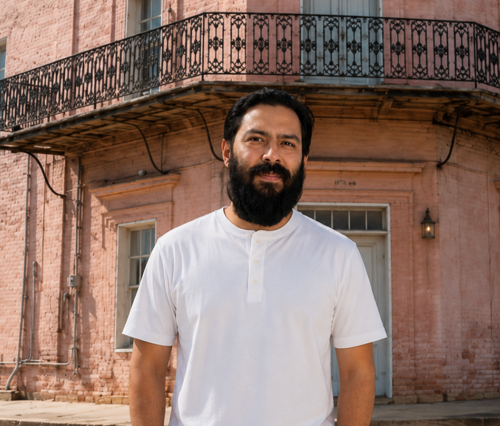 Miguel Martinez at Casa Rosa